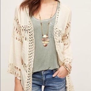 Anthropologie kimono - like new - flattering fit